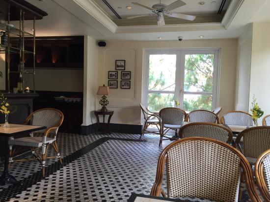 La Brasserie & Le Bar